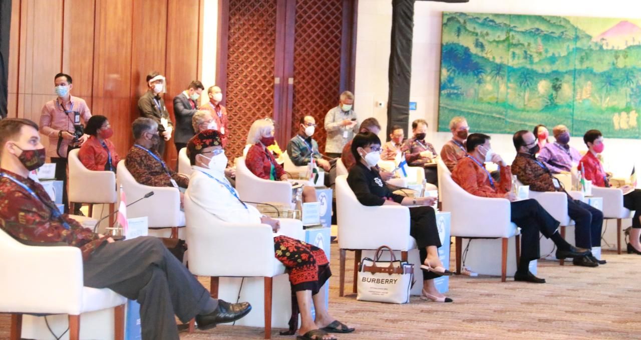 podiumnews.com-Koster Hadiri BDF, Menteri Retno: Demokrasi Jangan jadi Penghalang Penanganan Covid-19